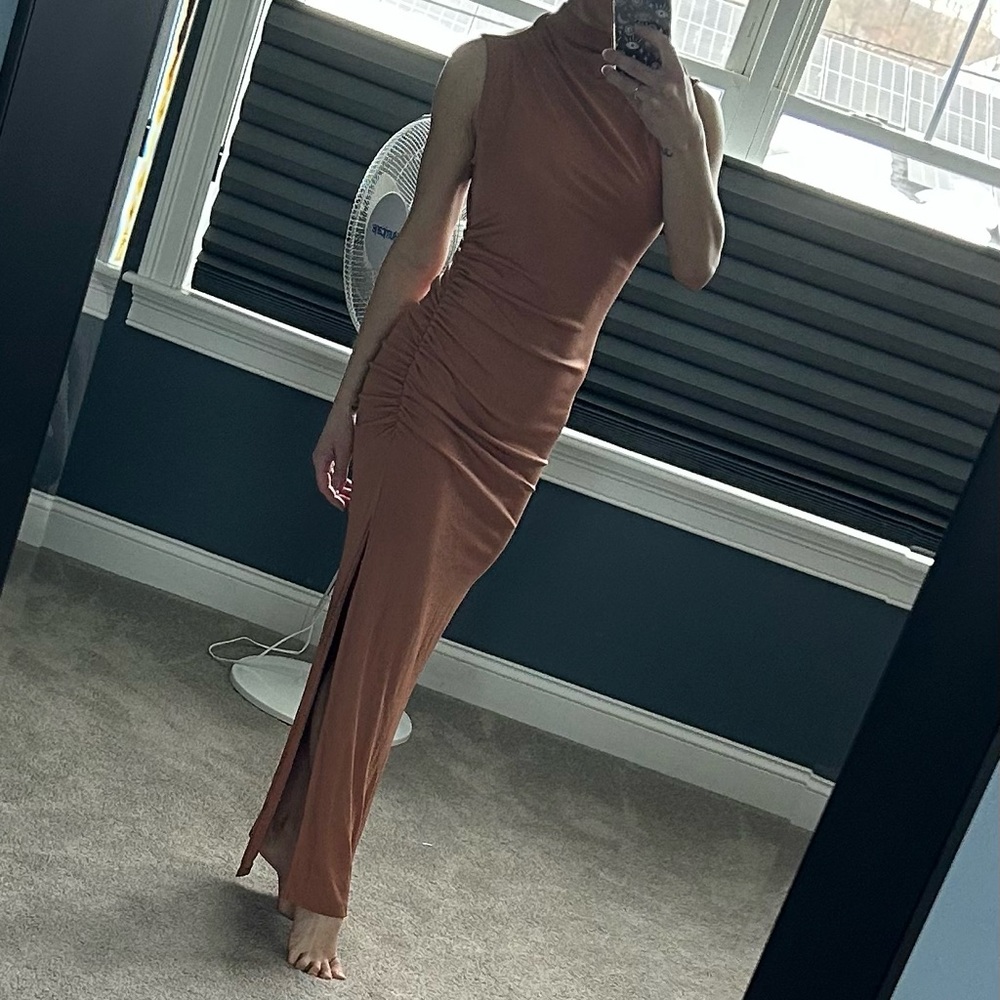 NWT Fashion Nova - Ruched maxi dress - size small
